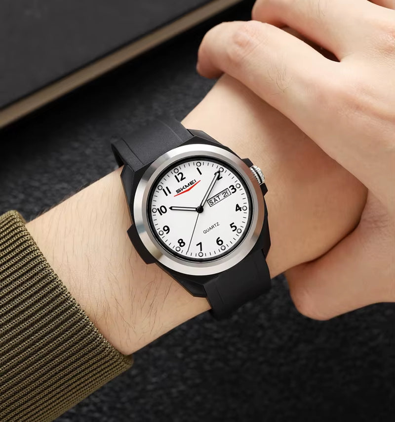 SKMEI 2472 Stainless Steel Circle Plastic Strap Men Large Case Wholesale Factory Customize Your Logo Analog Watch for Men