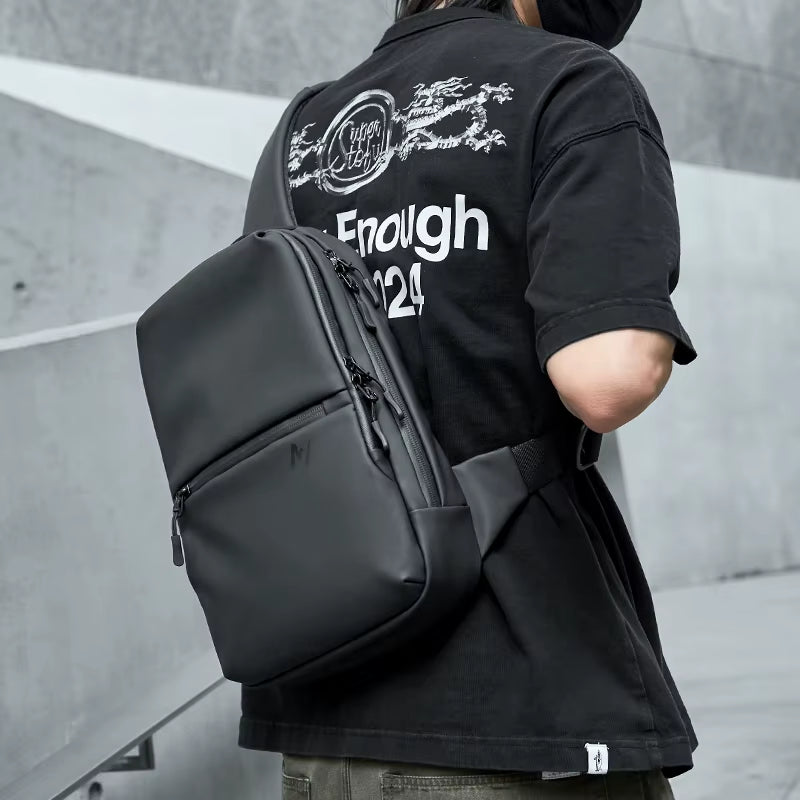 MOYYI Men'S Chest Bags Sports Outdoor Crossbody Bags for Travel Waterproof anti Theft Zipper Chest Sling Bag for Men