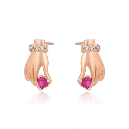 A00863948 Xuping Jewelry New Popular Personality Design Hand Diamond 18K Gold Luxury Unique Style Earrings