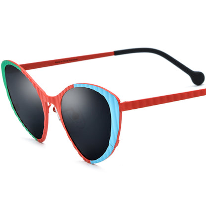 Vintage Cat Eye Polarized Titanium Sunglasses - Red - MCROONS