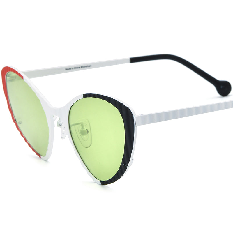 Vintage Cat Eye Polarized Titanium Sunglasses - White - MCROONS