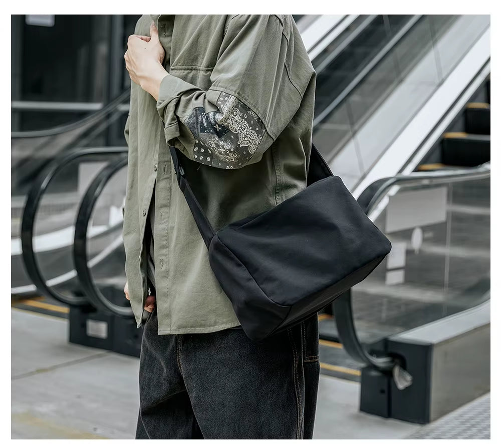 Custom Logo Fitness Gym Bag for Men Sport Outdoor Shoulder Chest Crossbody Men Sling Bag
