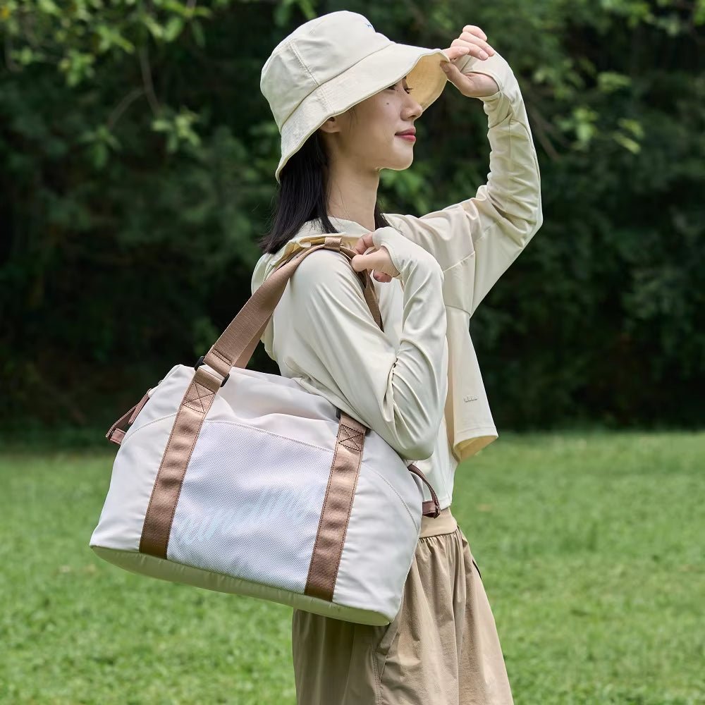 Airplane Friendly Weekend Travel Bags Custom Logo Yoga Duffel Bag Waterproof Travel Sport Gym Bags for Women - MCROONS.COM