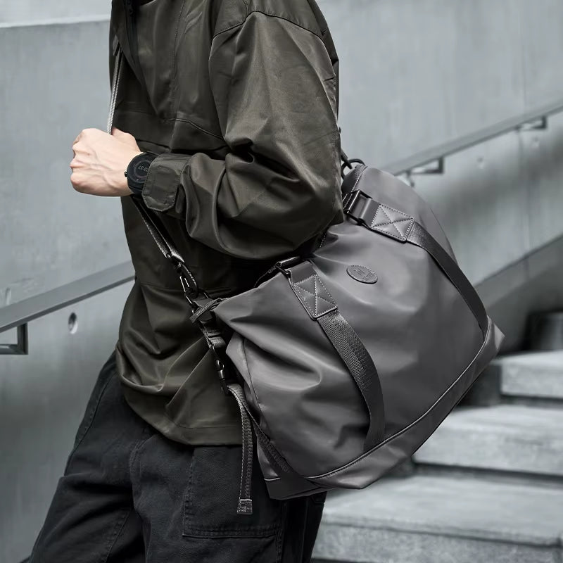 MOYYI Fashion Duffel Bag for Men Waterproof Outdoors Travel Bag Light Weight Men'S Yoga Gym Bag