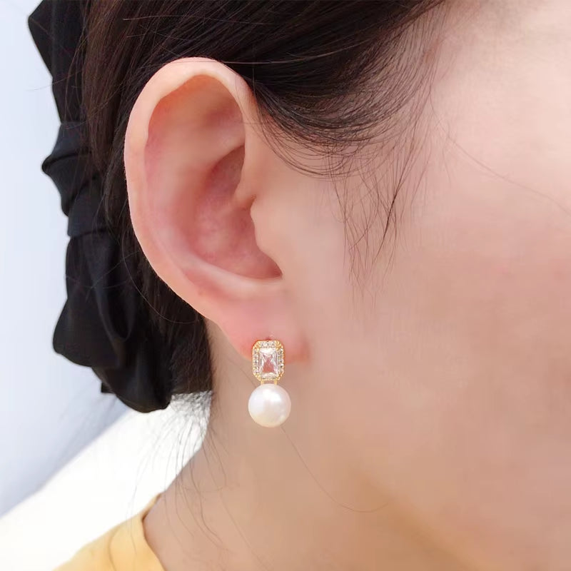 2024 Wholesale Women'S Natural Pearl Stud Earrings 18K Gold Plated Square Zircon S925 Silver Needle Jewelry